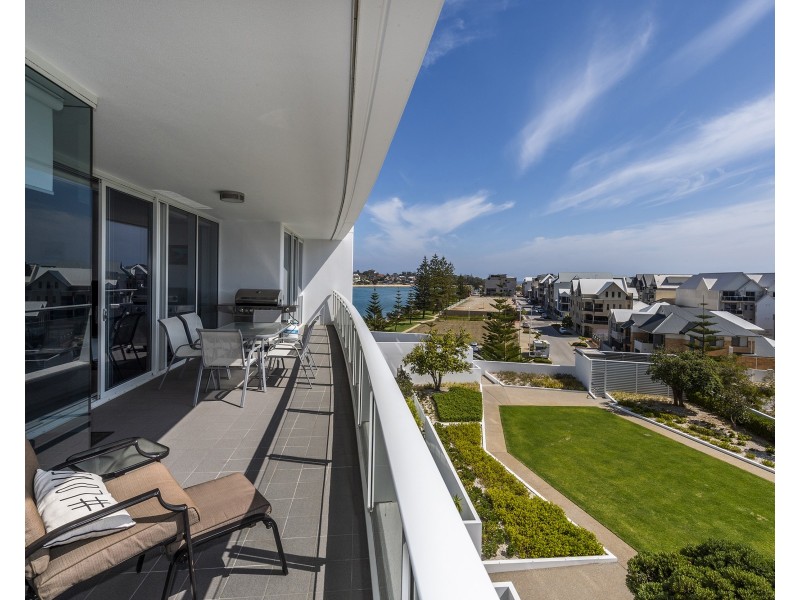 505/5 Marco Polo Drive, Mandurah WA 6210