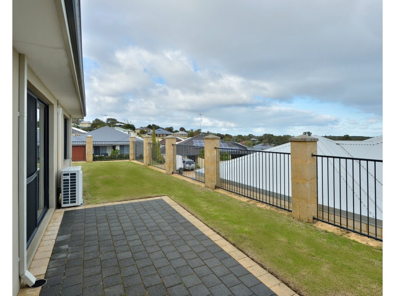 54   Mccubbin Loop, Dawesville WA 6211