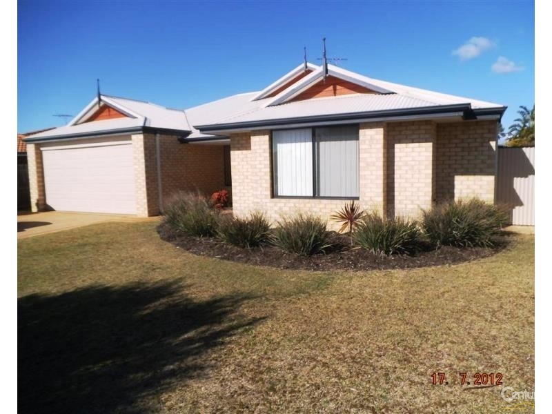 15 Whitegum Pass, Halls Head WA 6210