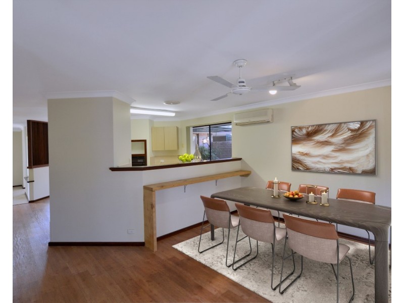 12A Rocklea Place, Silver Sands WA 6210