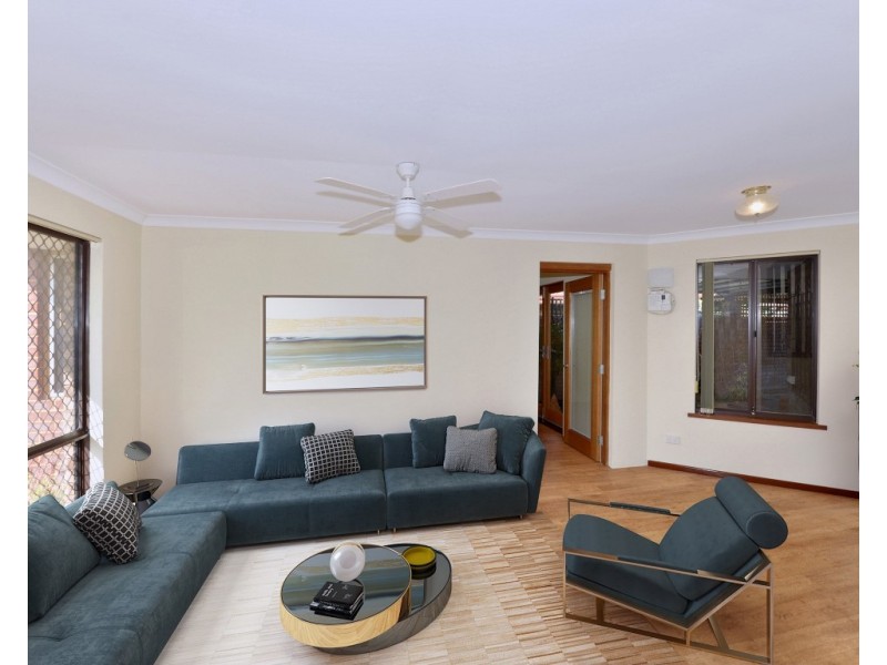 12A Rocklea Place, Silver Sands WA 6210