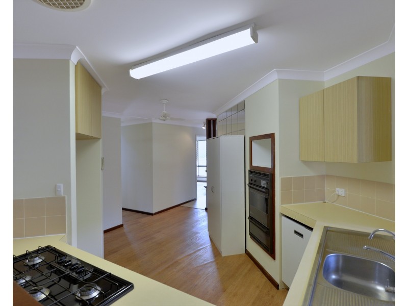 12A Rocklea Place, Silver Sands WA 6210