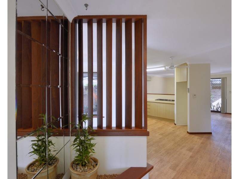 12A Rocklea Place, Silver Sands WA 6210