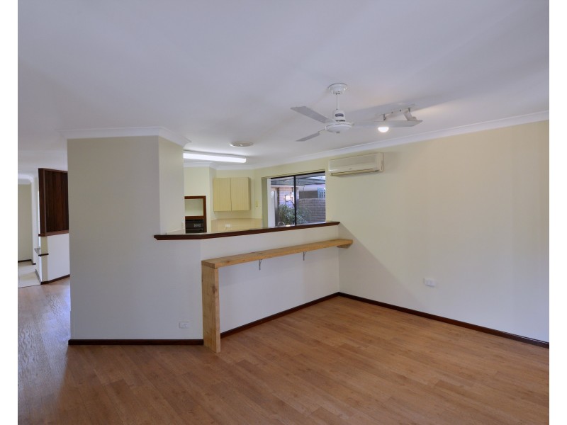 12A Rocklea Place, Silver Sands WA 6210