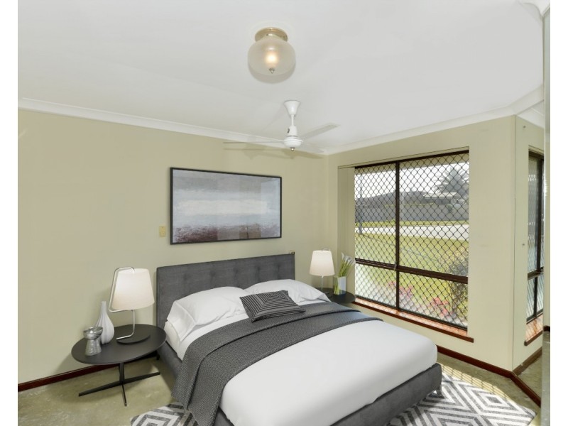 12A Rocklea Place, Silver Sands WA 6210