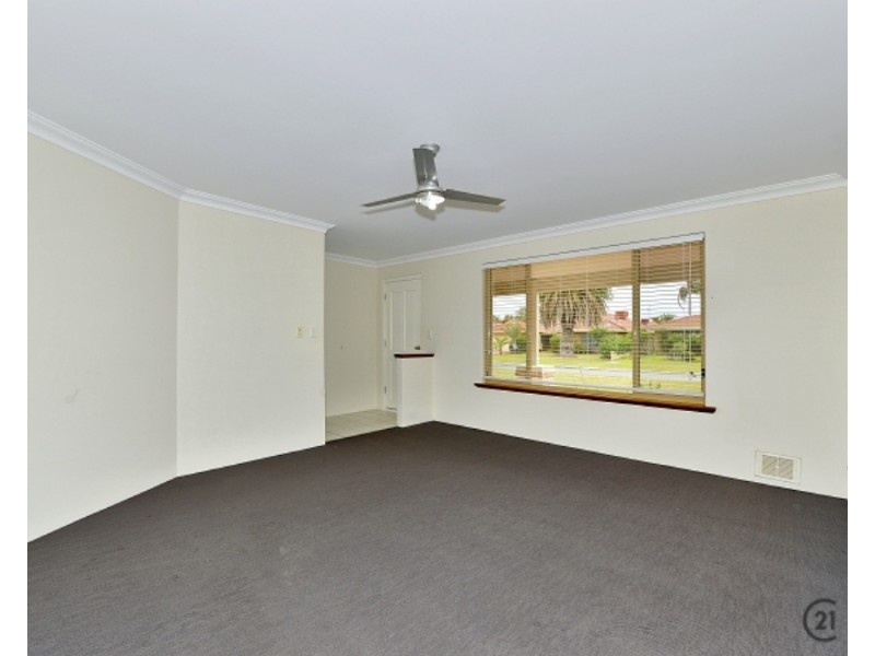 41 Rochester Way, Meadow Springs WA 6210