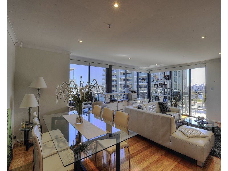4/16 Torcello Mews, Mandurah WA 6210
