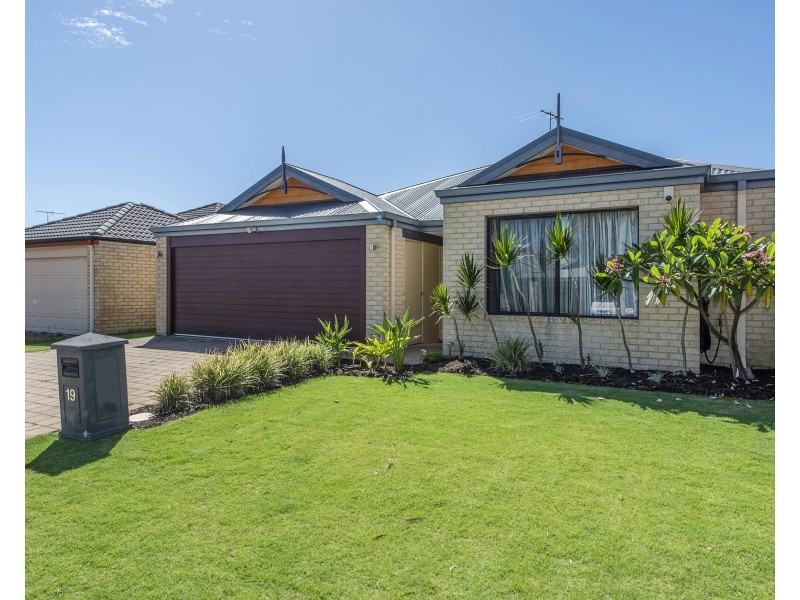 19 Menna  Brace, Greenfields WA 6210