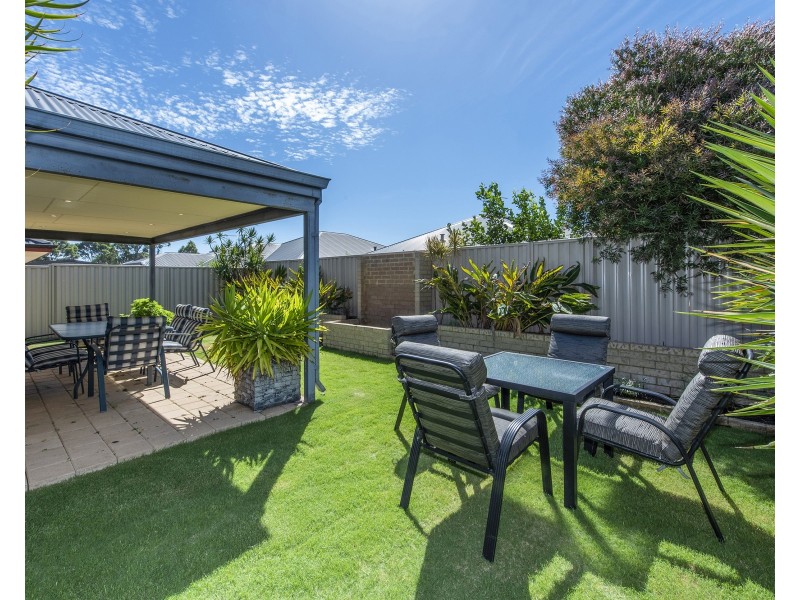 19 Menna  Brace, Greenfields WA 6210