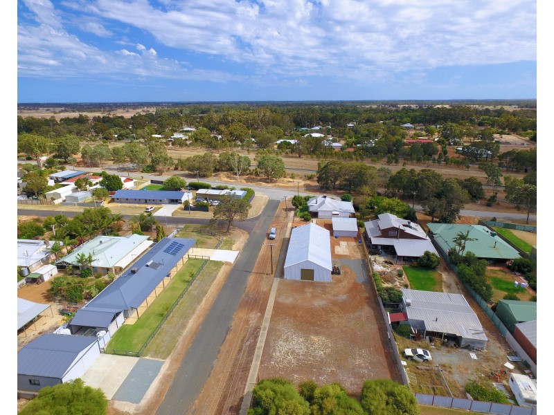 14 Kingston Street, North Dandalup WA 6207