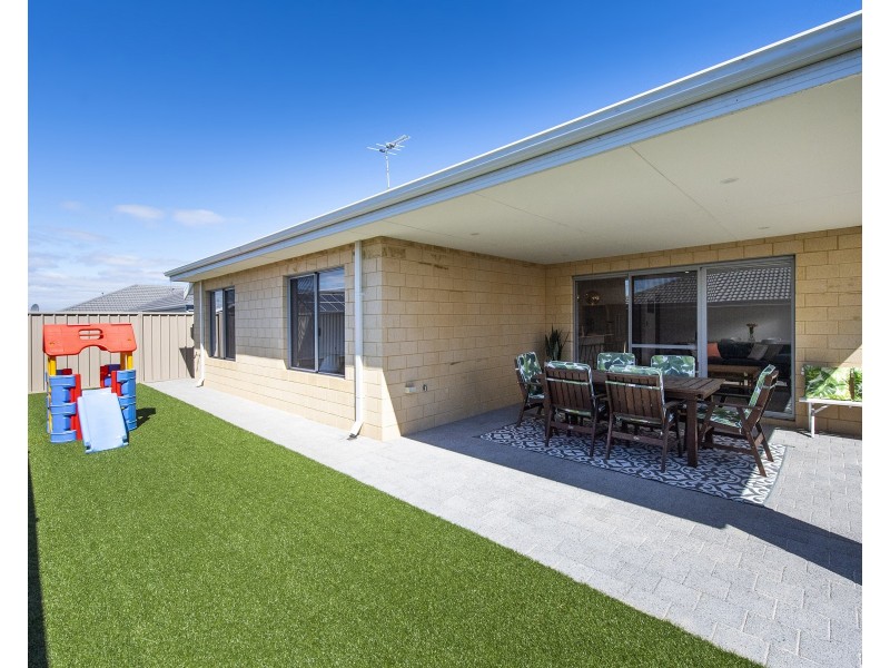 16 Tuscan Way, Karnup WA 6176