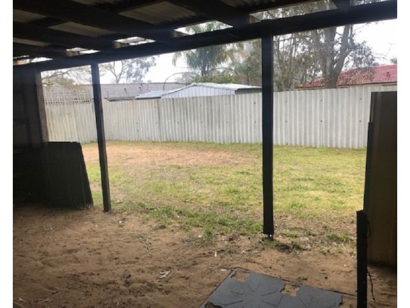 2 Josbury Close, Coodanup WA 6210