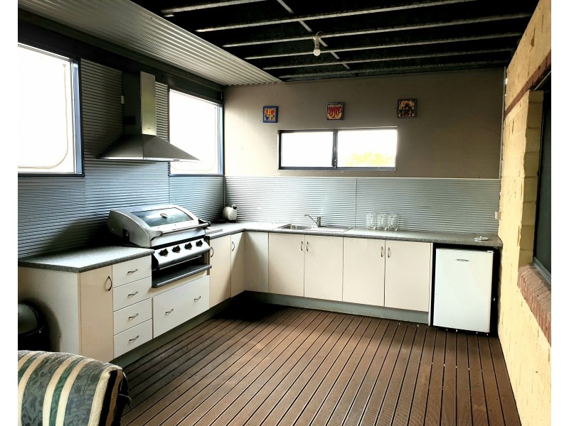 28 Balingup Loop, Dawesville WA 6211