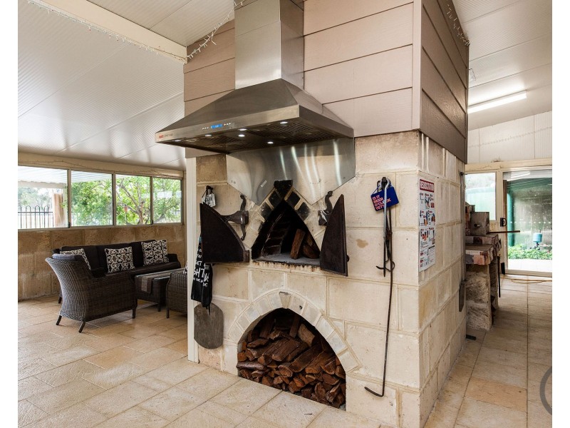 418 Newnham Road, Lake Clifton WA 6215