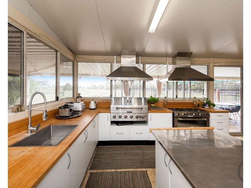 418 Newnham Road, Lake Clifton WA 6215