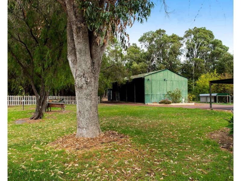 418 Newnham Road, Lake Clifton WA 6215