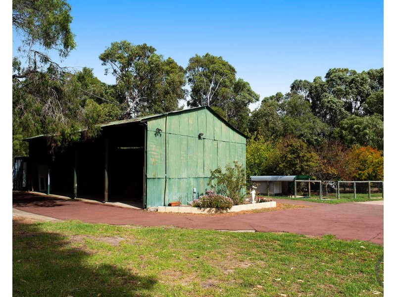 418 Newnham Road, Lake Clifton WA 6215