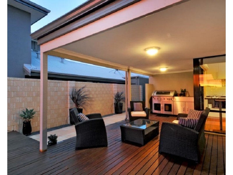 76 Cormorant Key, Wannanup WA 6210