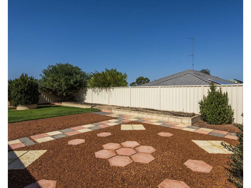 4 Nannup Close, Dawesville WA 6211