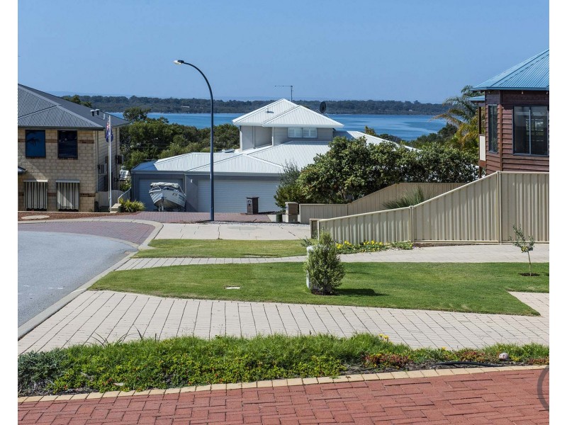 4 Nannup Close, Dawesville WA 6211