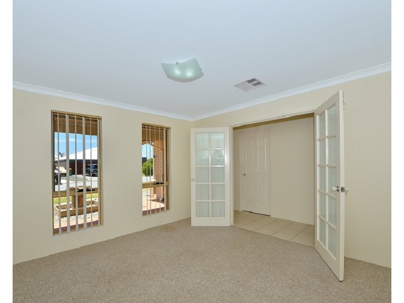 22 Holloway Turn, Ravenswood WA 6208