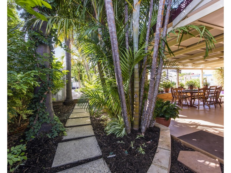 2 Elmore Way, Dudley Park WA 6210