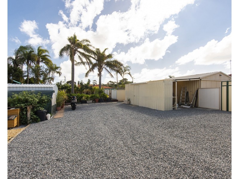 2 Elmore Way, Dudley Park WA 6210