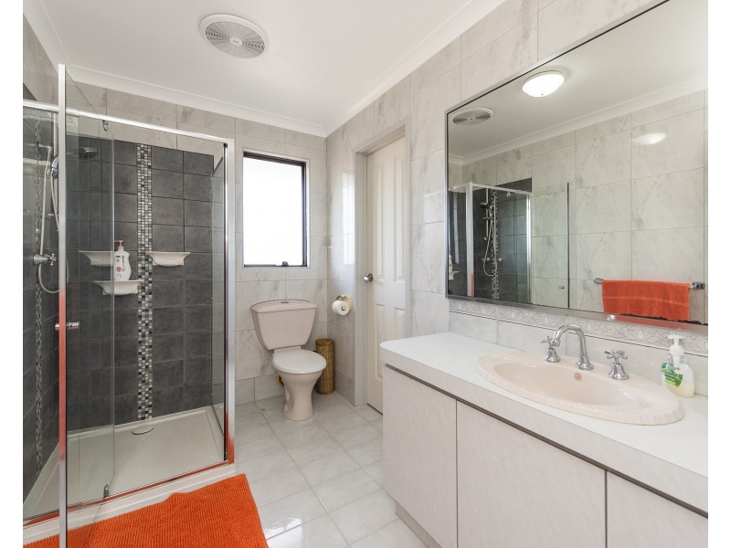 2 Elmore Way, Dudley Park WA 6210