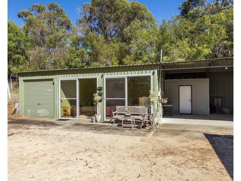 886 Estuary Road, Bouvard WA 6211
