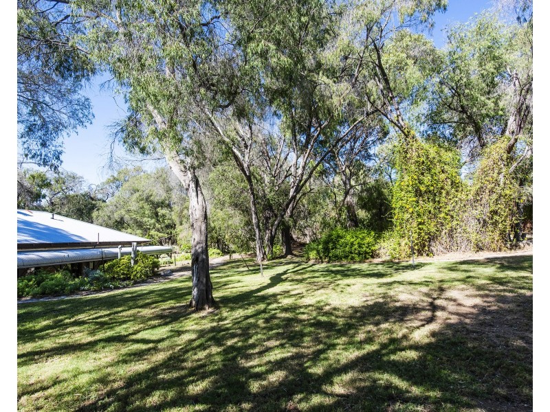 886 Estuary Road, Bouvard WA 6211