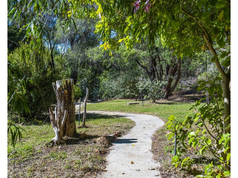 886 Estuary Road, Bouvard WA 6211