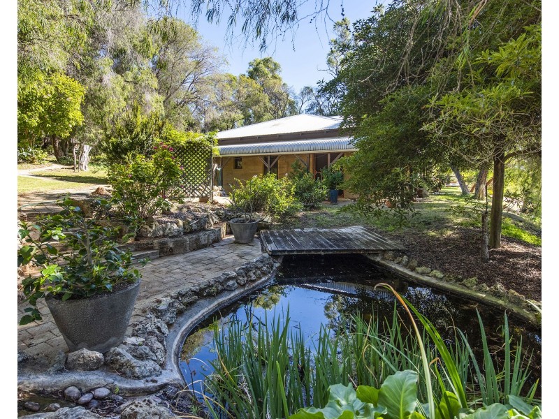 886 Estuary Road, Bouvard WA 6211