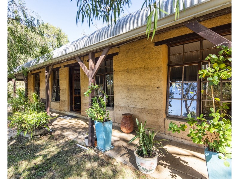 886 Estuary Road, Bouvard WA 6211