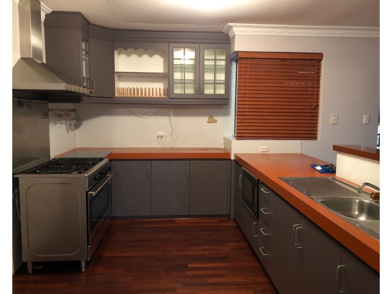 7 Quamby Court, Silver Sands WA 6210