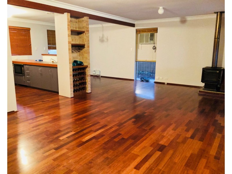 7 Quamby Court, Silver Sands WA 6210