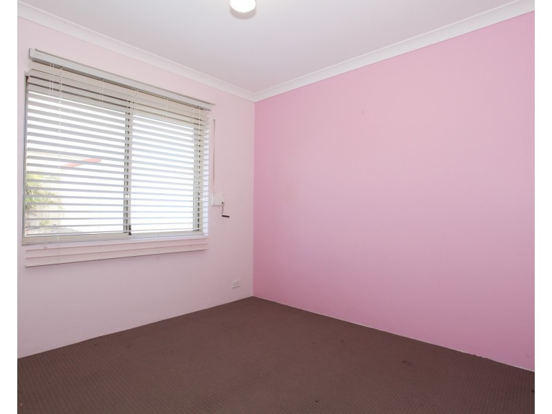 36 Floribunda Avenue, Halls Head WA 6210