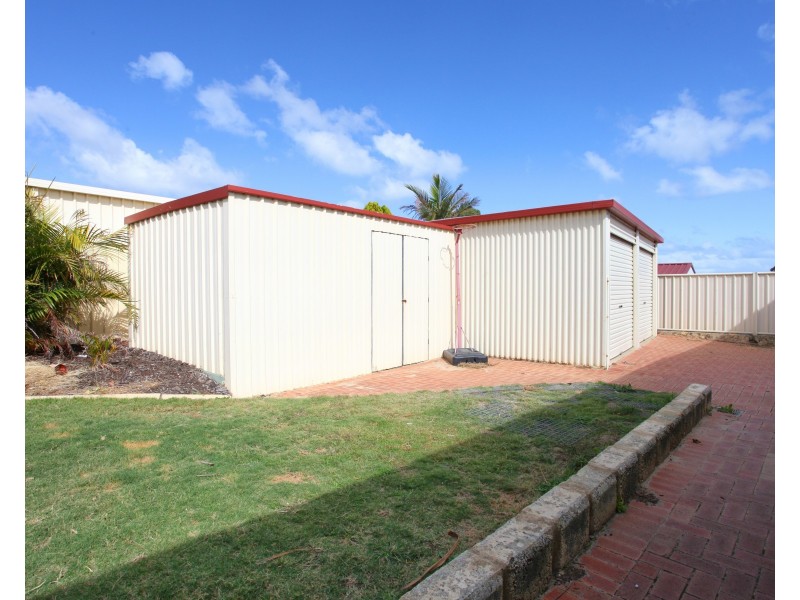 36 Floribunda Avenue, Halls Head WA 6210
