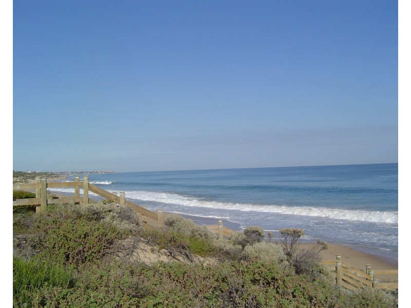 35 Templetonia Promenade, Halls Head WA 6210