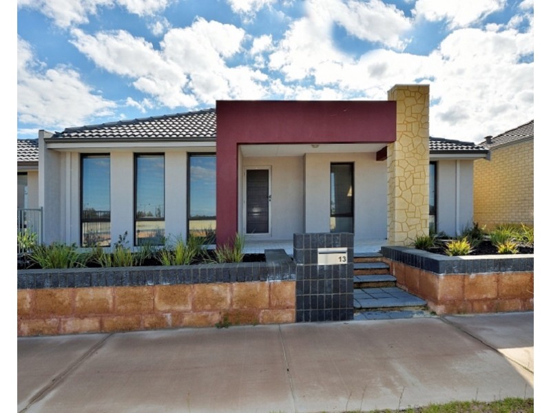 13 Pegus Meander, South Yunderup WA 6208