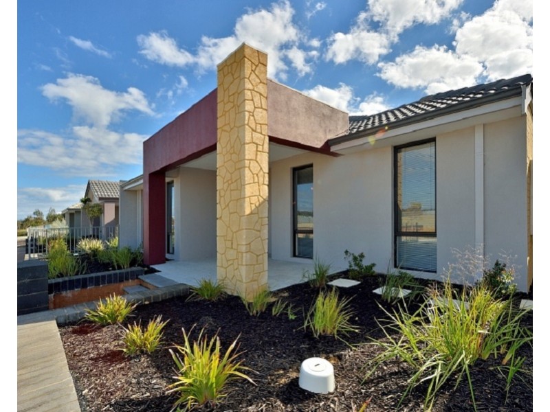 13 Pegus Meander, South Yunderup WA 6208