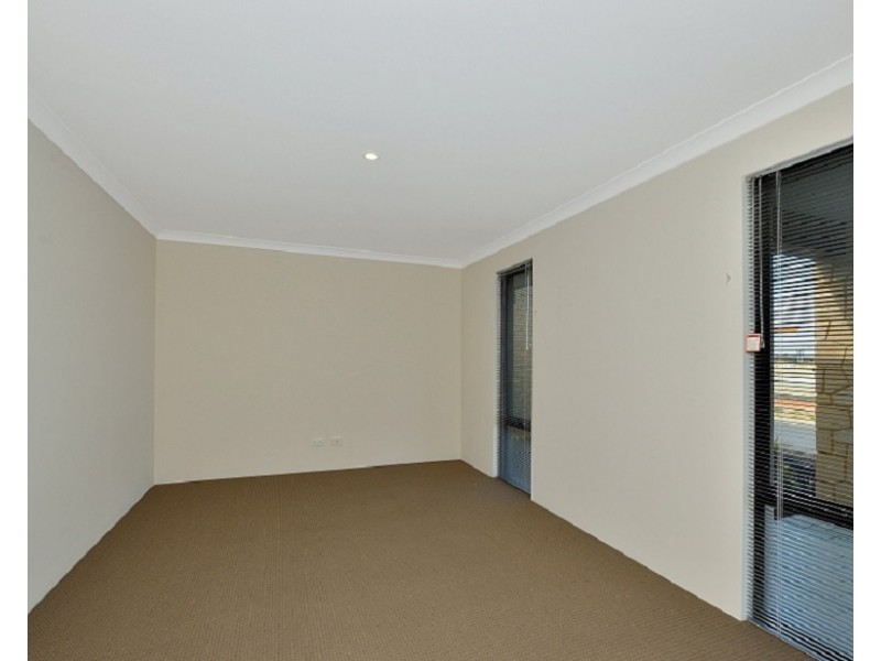 13 Pegus Meander, South Yunderup WA 6208