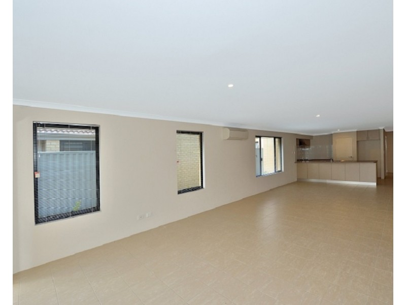 13 Pegus Meander, South Yunderup WA 6208