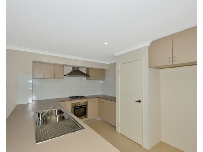 13 Pegus Meander, South Yunderup WA 6208