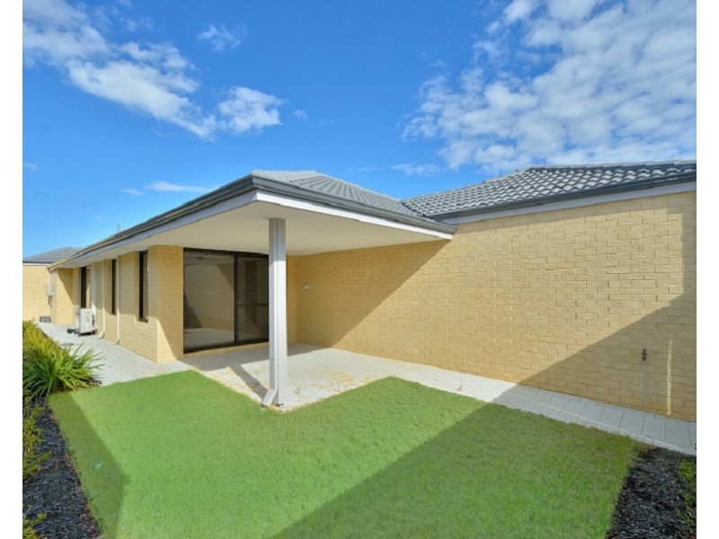 13 Pegus Meander, South Yunderup WA 6208