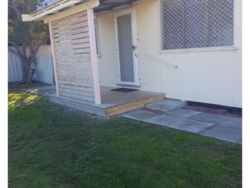 12 Loxton Street, Dudley Park WA 6210