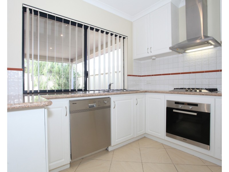 6/42 Sutton Street, Mandurah WA 6210