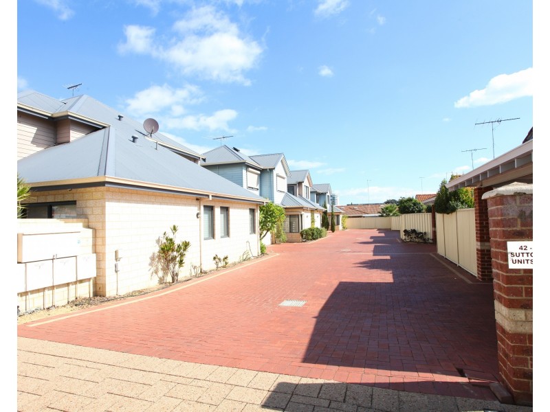 6/42 Sutton Street, Mandurah WA 6210