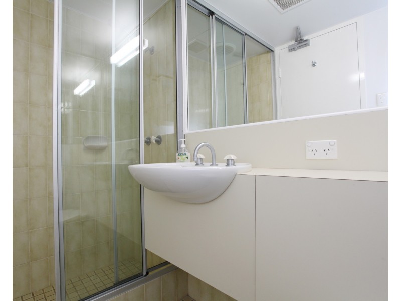 27/6A Valley Road, Halls Head WA 6210