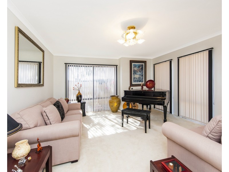 67 Endeavour Circle, Wannanup WA 6210