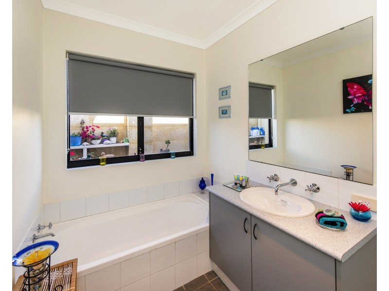 67 Endeavour Circle, Wannanup WA 6210